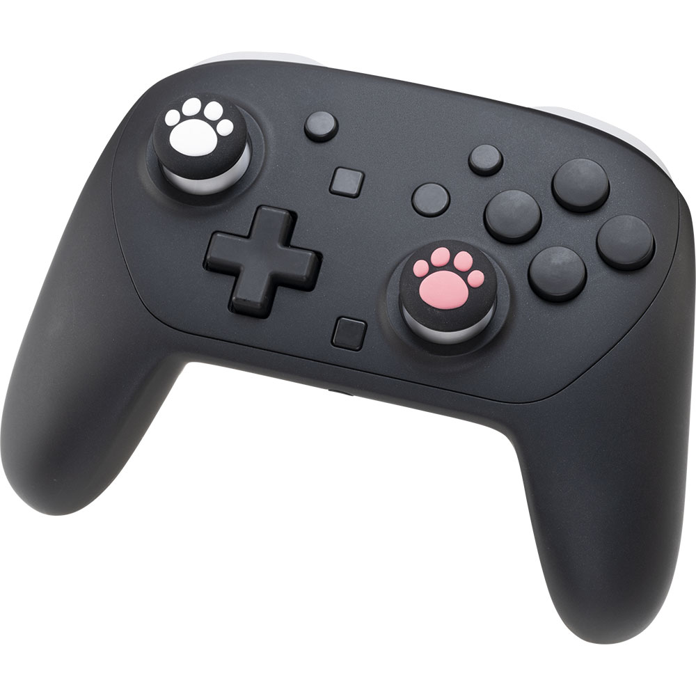CYBER・アナログスティックカバー ねこにゃん（Switch2 Proコントローラー用）黒を装着