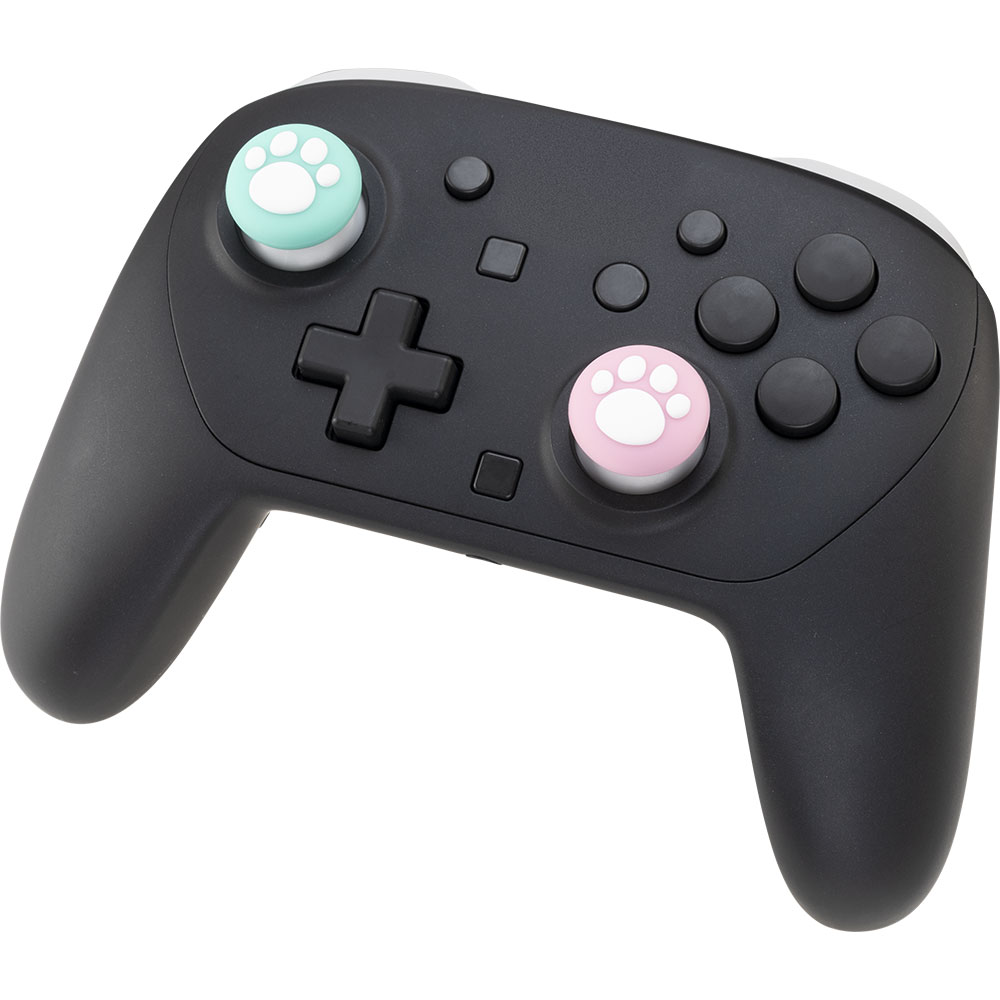 CYBER・アナログスティックカバー ねこにゃん プラス（Switch2 Proコントローラー用）パステルを装着