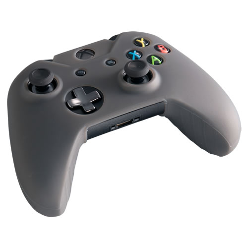 コントローラーにCYBER・コントローラーシリコンカバー（Xbox One用）〈クリアブラック〉を装着